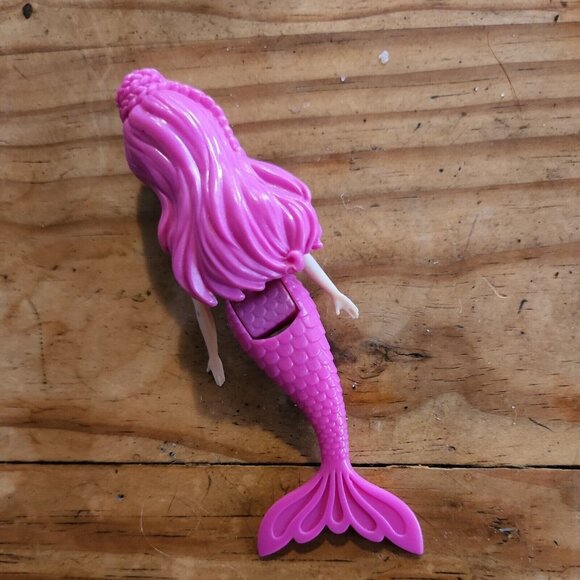 Mattel Barbie Mermaid Falls Playset Mini 4.5" Mermaid Doll Figure - Picture 3 of 3